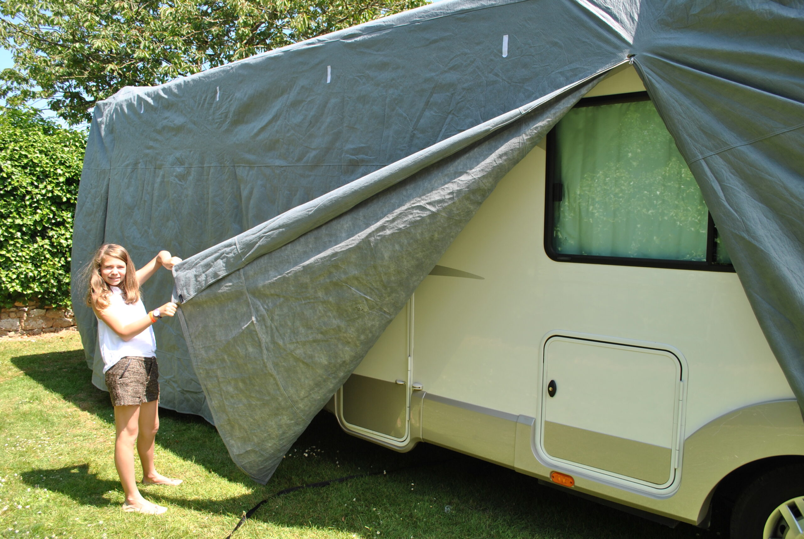 Housses et bâches de protection de camping-car 