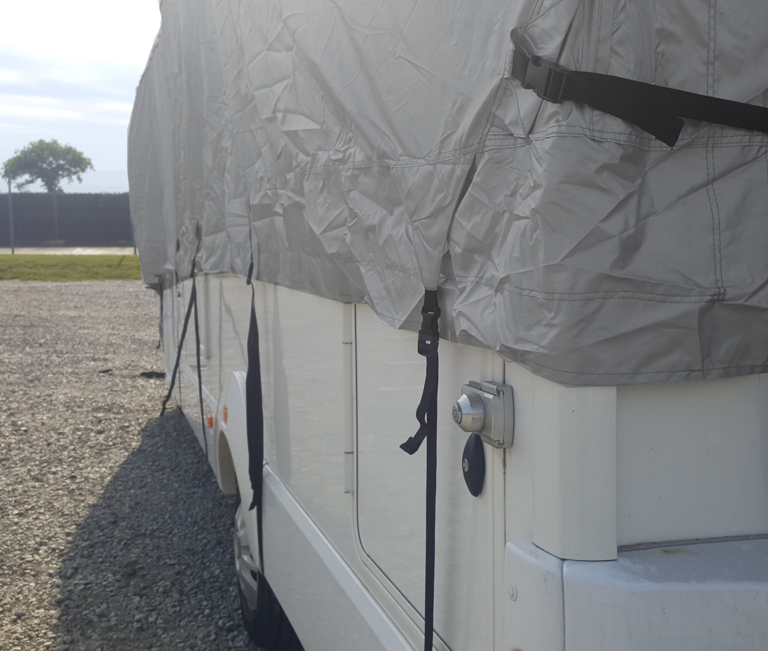 Housse de toit pour camping-car